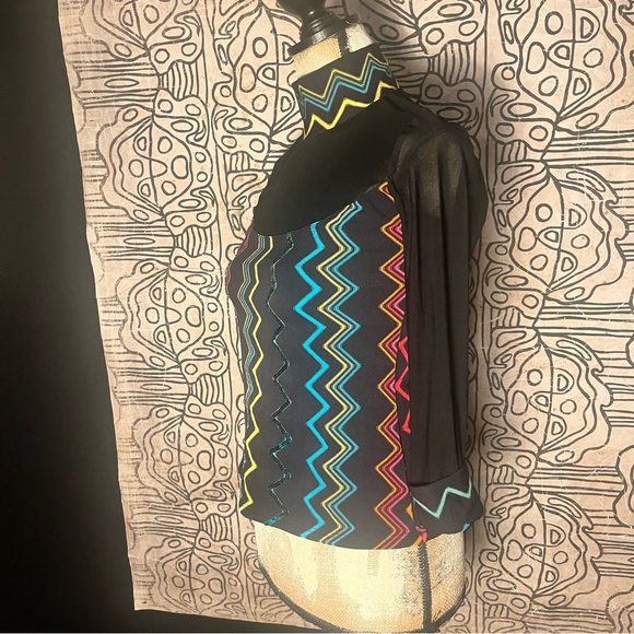 Rayure Paris chevron print mesh top - Picture 3 of 9